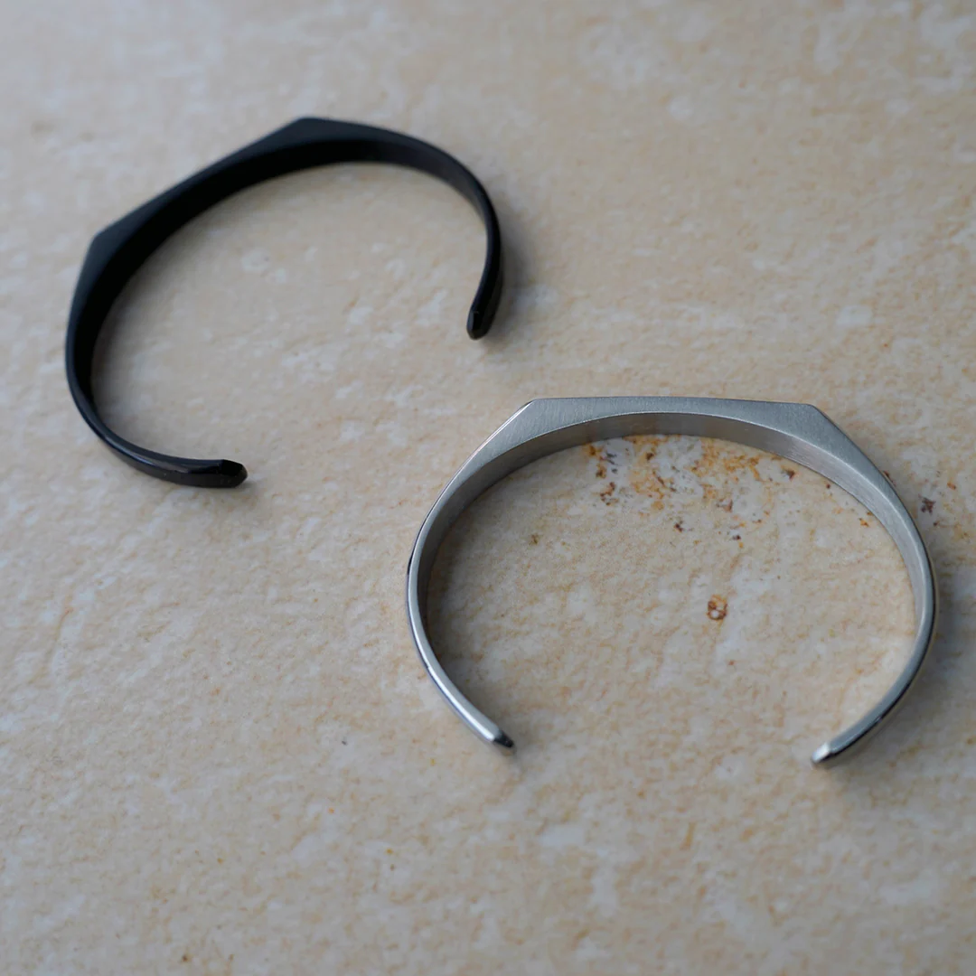 Black Engravd Signet Cuff - Initials - Image 7