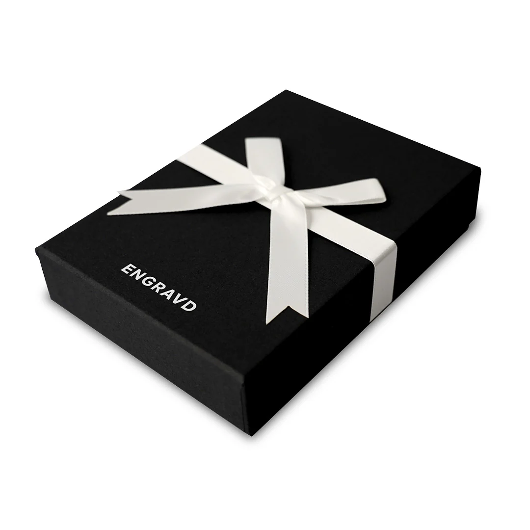 Engravd 5 x Hip Flask sets - Name/Title/Date - Image 10