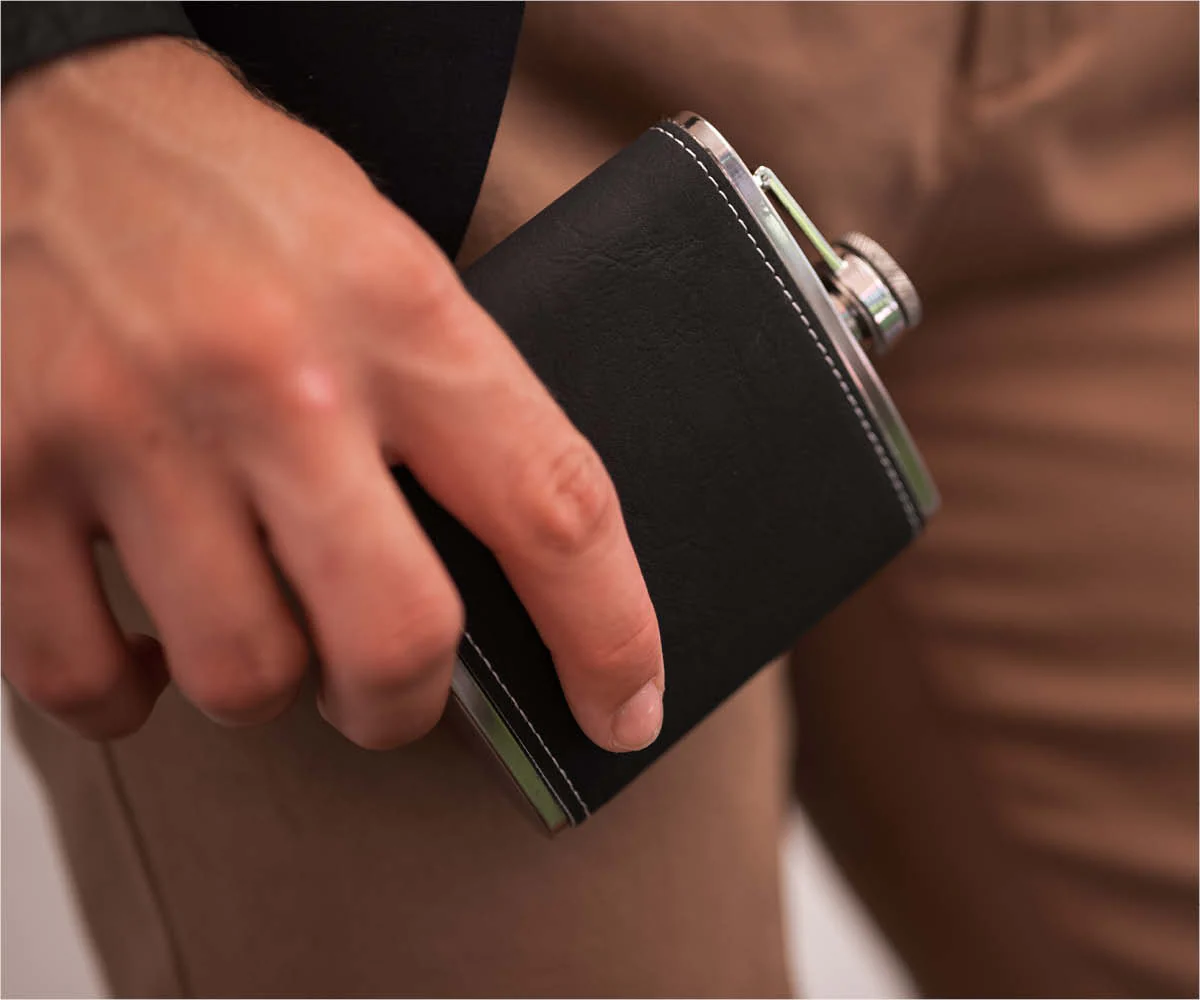Engravd Black Leatherette Hip Flask - Personalised Initials - Image 4
