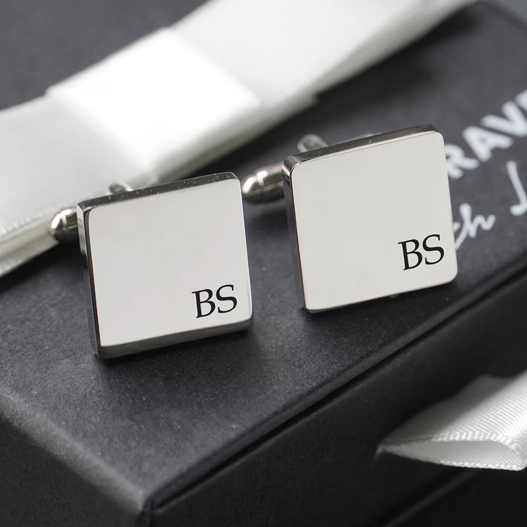Engravd Hip Flask and Cuff Link Set - Image 3