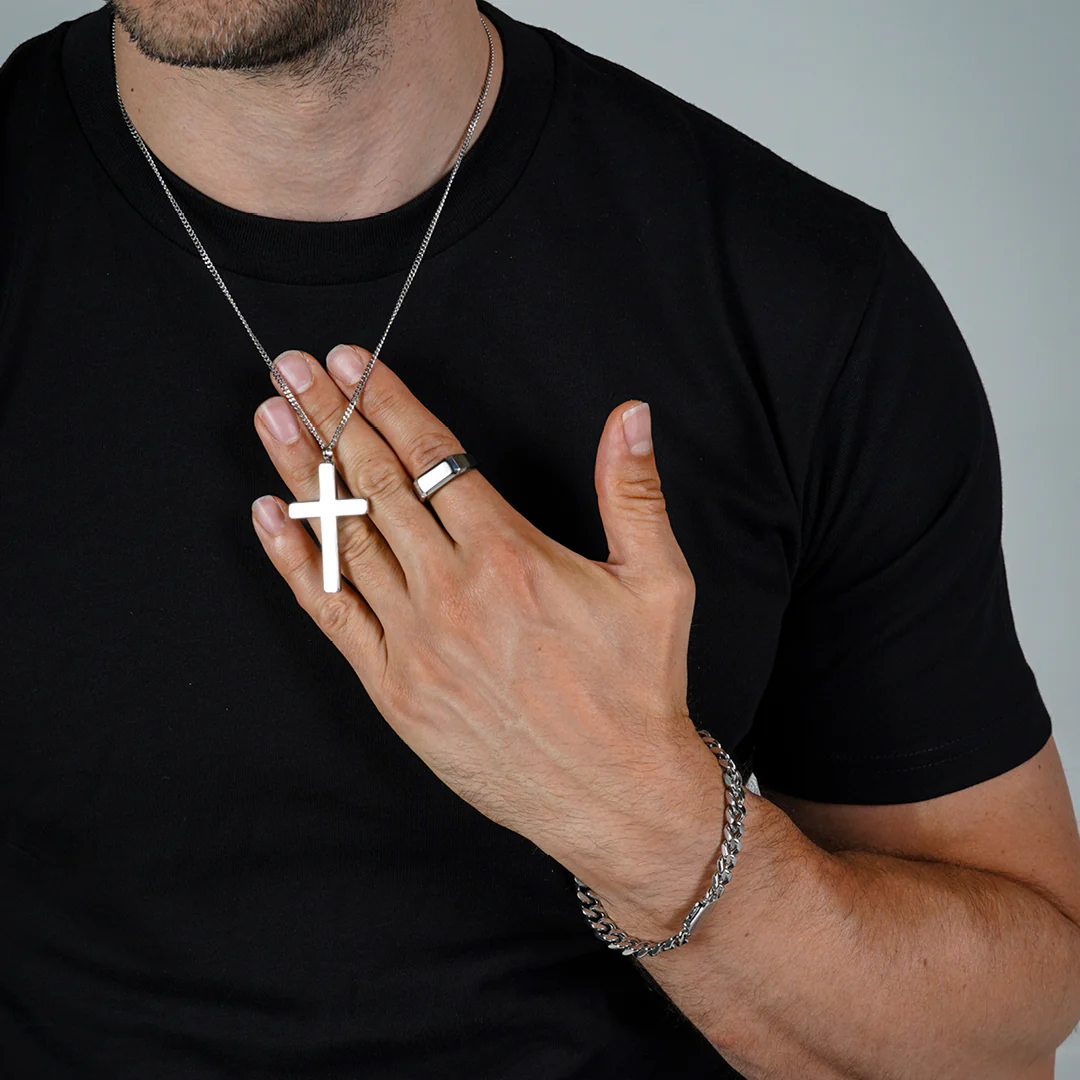 Silver Engravd Cross Necklace - Image 9